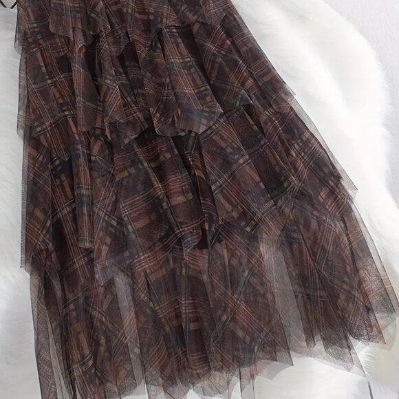 Coffee Mesh Frilly Plaid Pattern Skirt - Picture 2 of 4